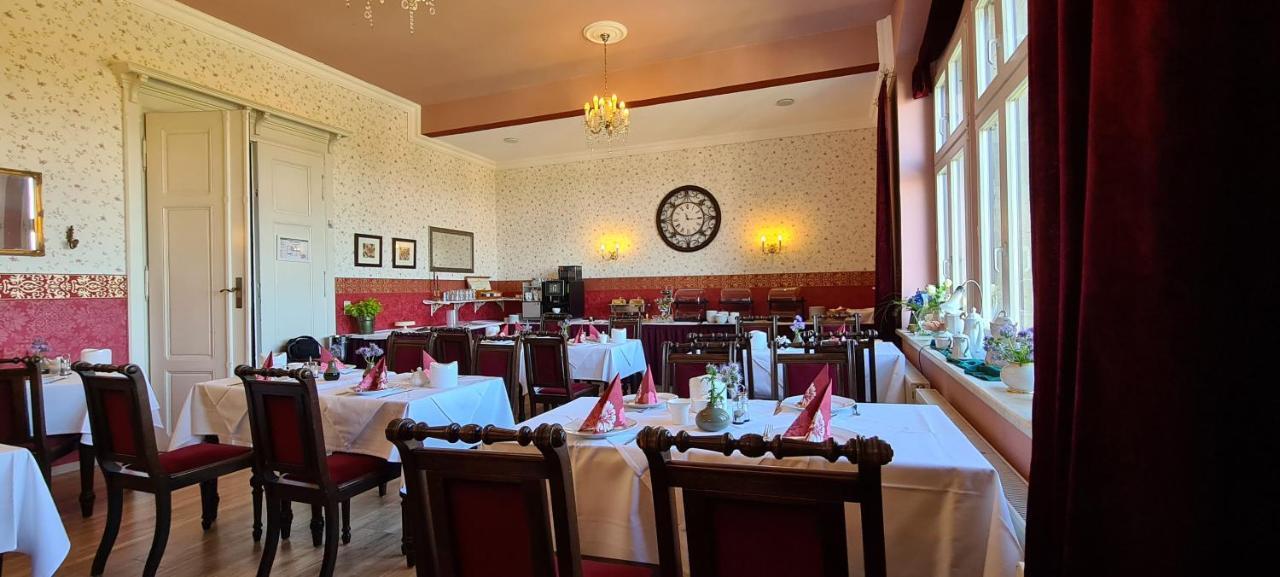 Schlossberg-Hotel Garni Wernigerode Exteriör bild