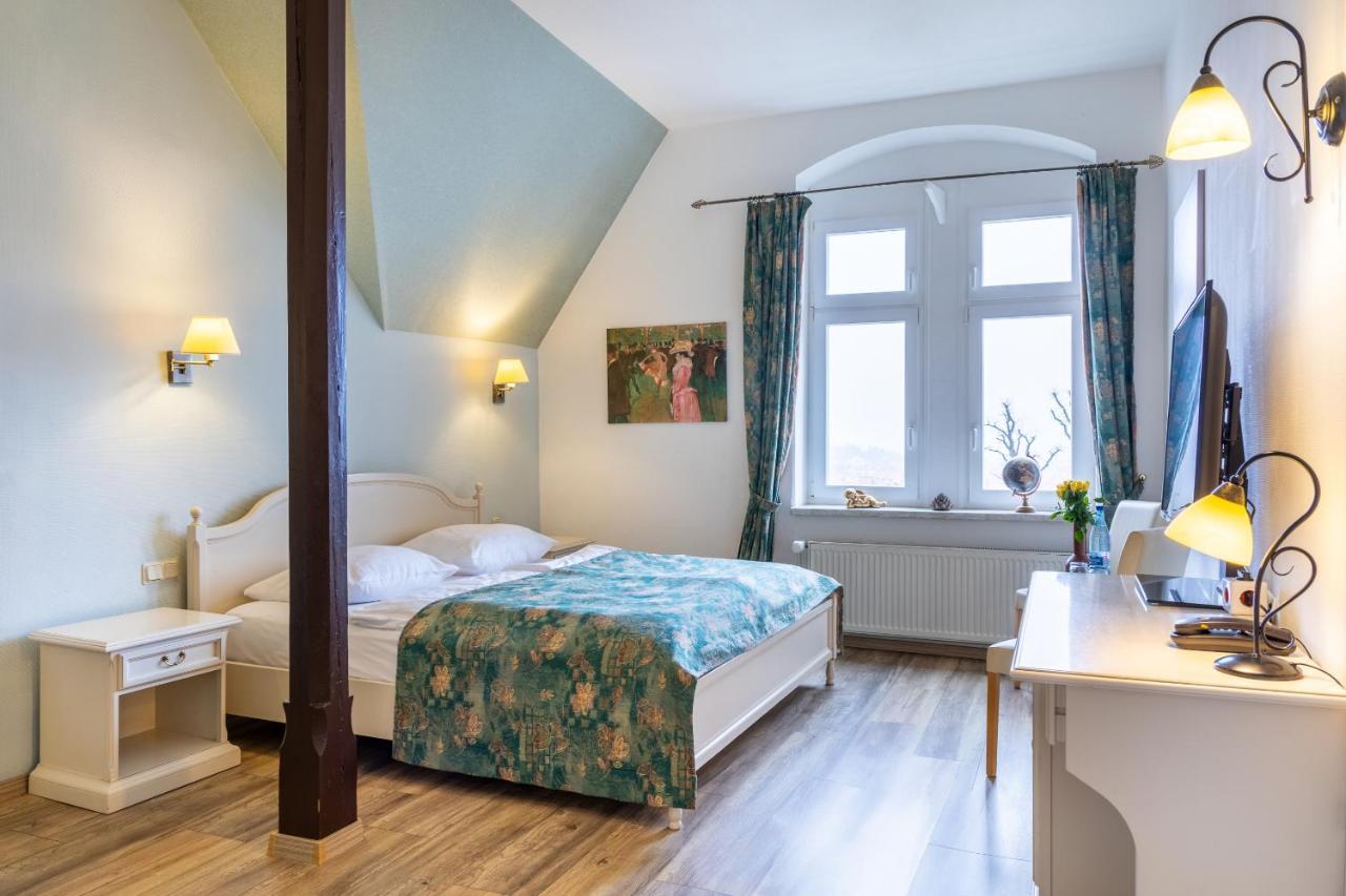 Schlossberg-Hotel Garni Wernigerode Exteriör bild